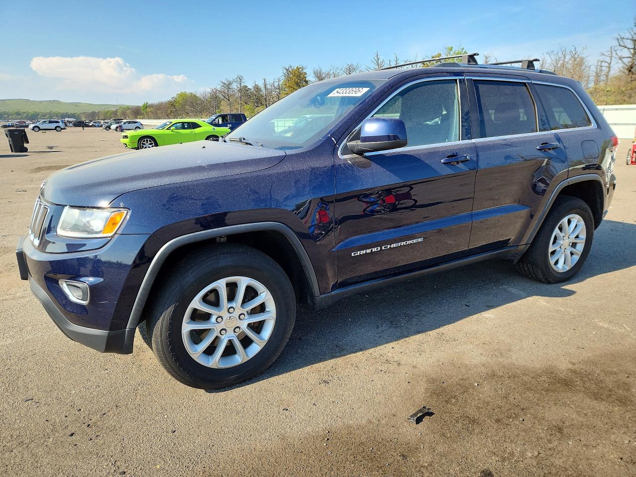 2016 Jeep Grand Cherokee Laredo, VIN 1C4RJFAG2GC478688 — Front end