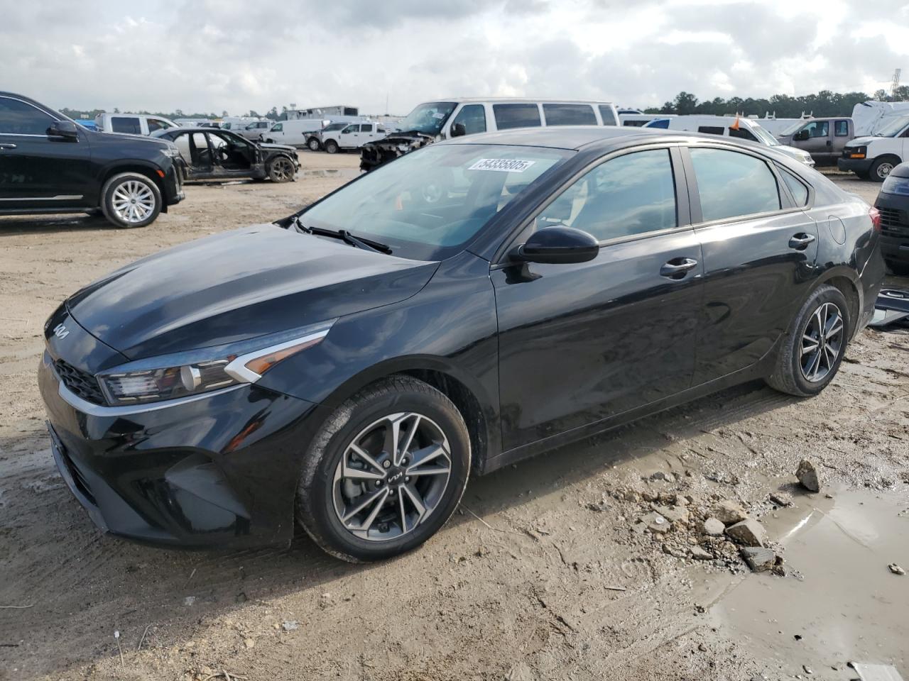 2023 Kia Forte LXS, VIN 3KPF24AD5PE581316 — Side