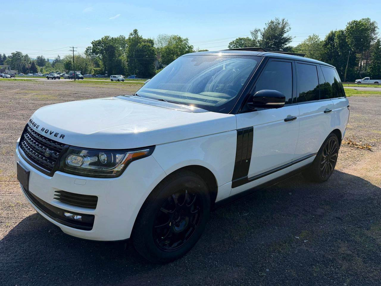 2015 Land Rover Range Rover Supercharged, VIN SALGS2TF9FA210354 — Minor dents and scratches