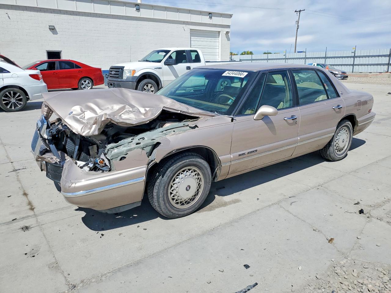 1995 Buick Park Avenue, VIN 1G4CW52K9SH609661 — Front end