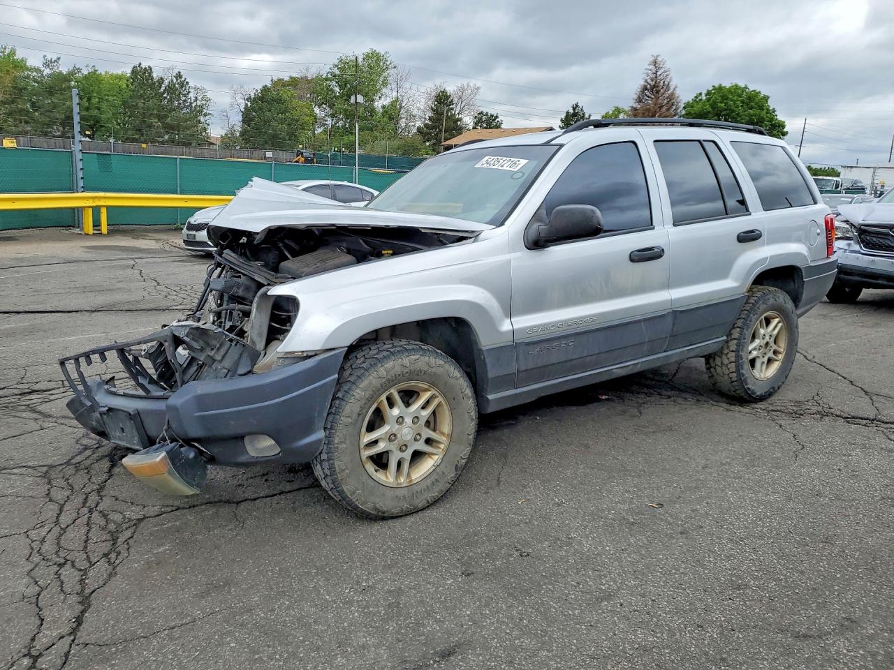2003 Jeep Grand Cherokee Laredo, VIN 1J4GW48S03C589669 — Перед