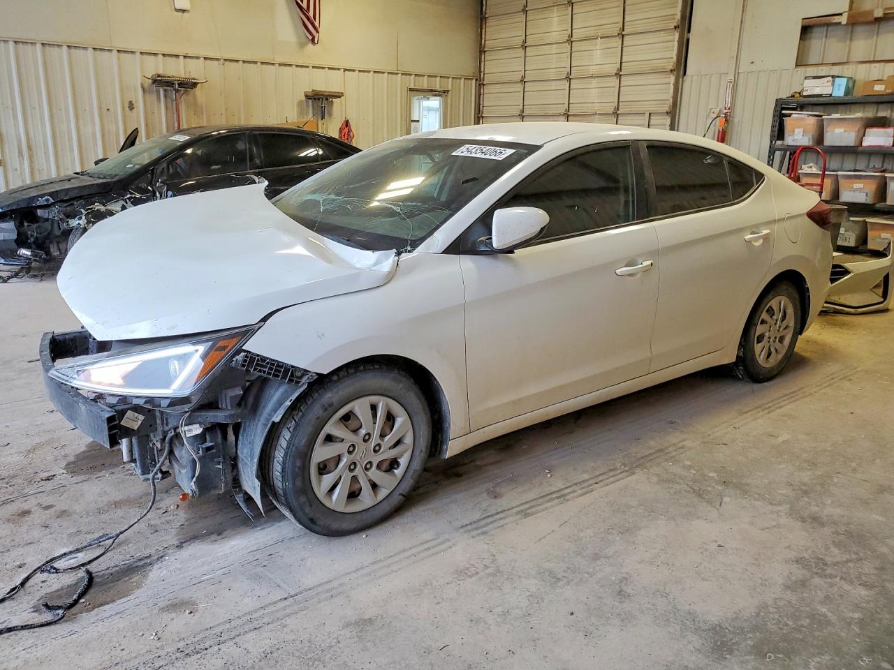 2019 Hyundai Elantra SE, VIN 5NPD74LF4KH415901 — Front end