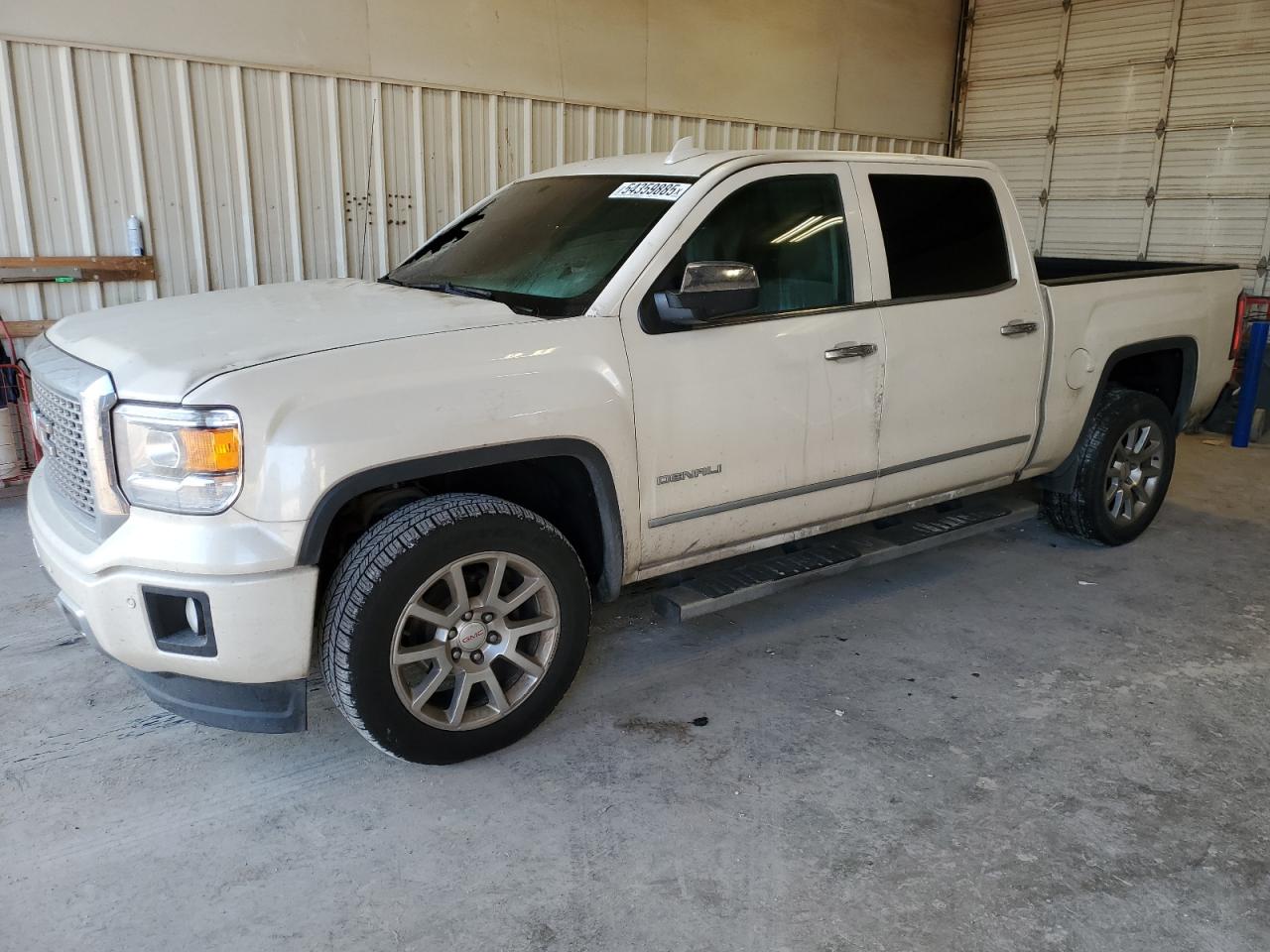 2015 GMC Sierra 1500 Denali, VIN 3GTP1WEC3FG385687 — Пожар в салоне