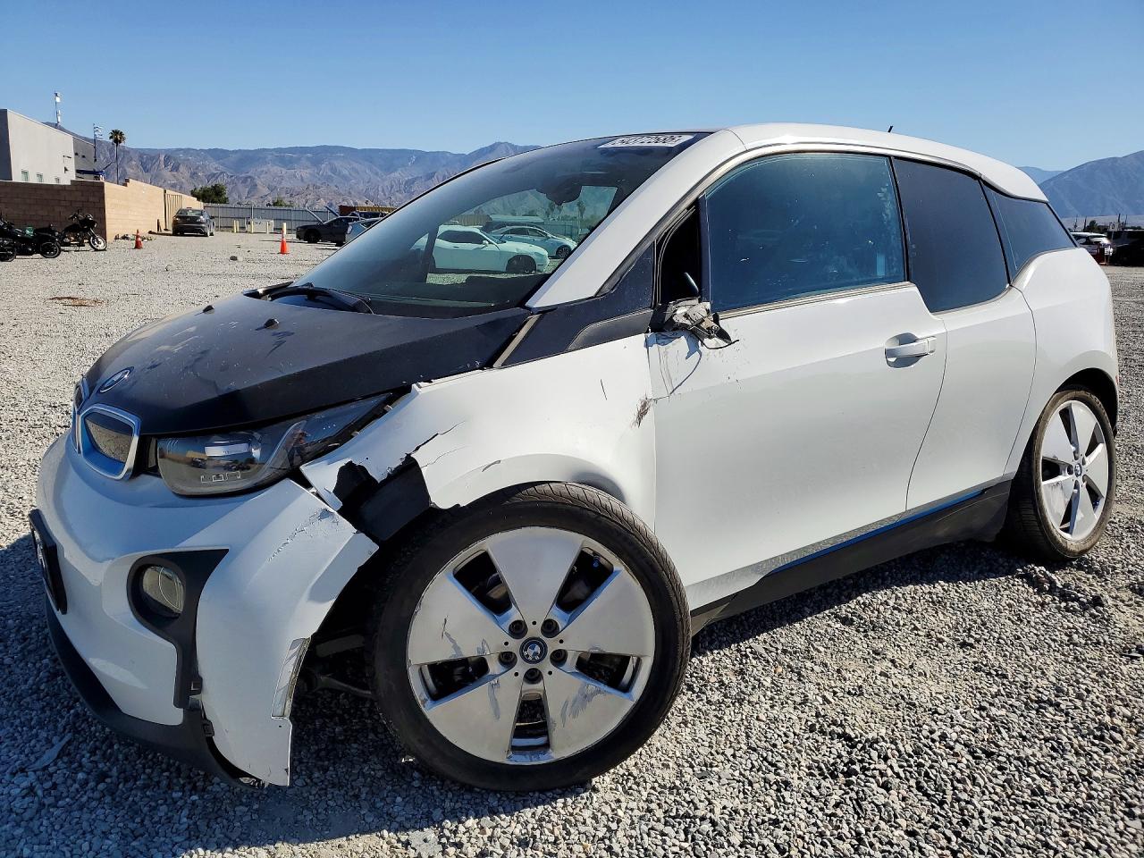 2014 BMW i3, VIN WBY1Z4C5XEV277773 — Днище