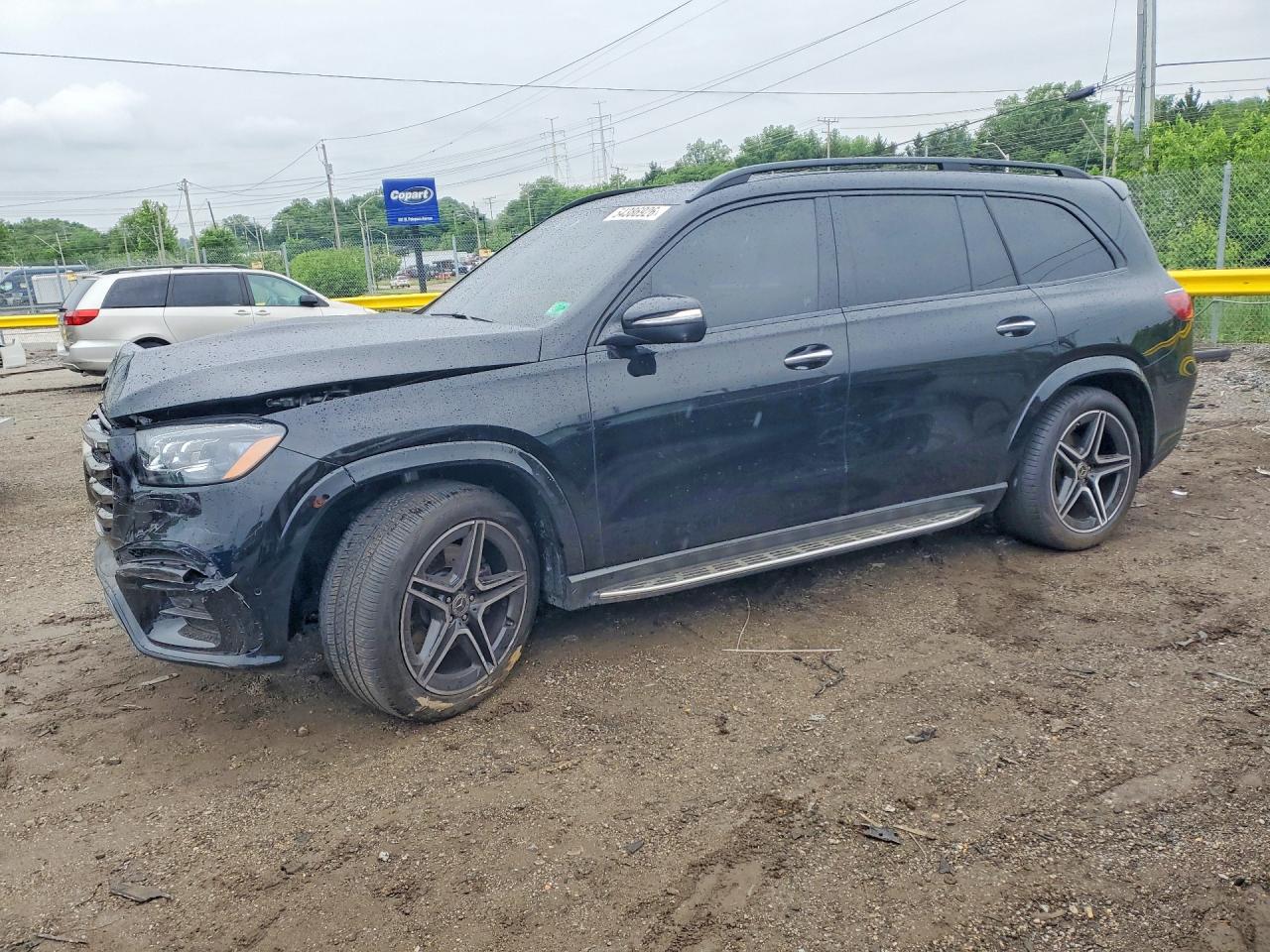 2025 Mercedes-Benz GLS 450, VIN 4JGFF5KE2SB282644 — Front end