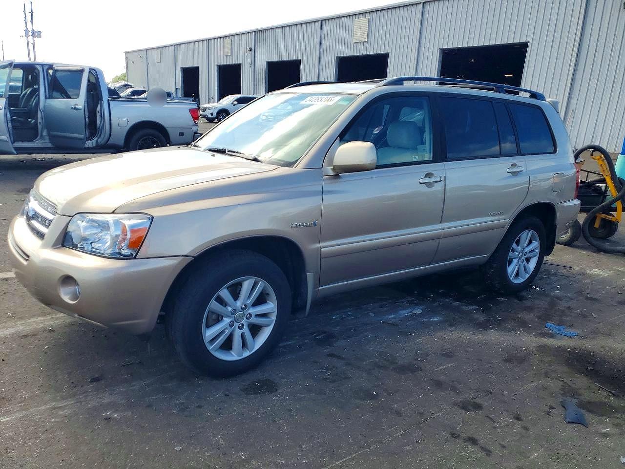 2007 Toyota Highlander Limited, VIN JTEEW21A870047290 — Undercarriage