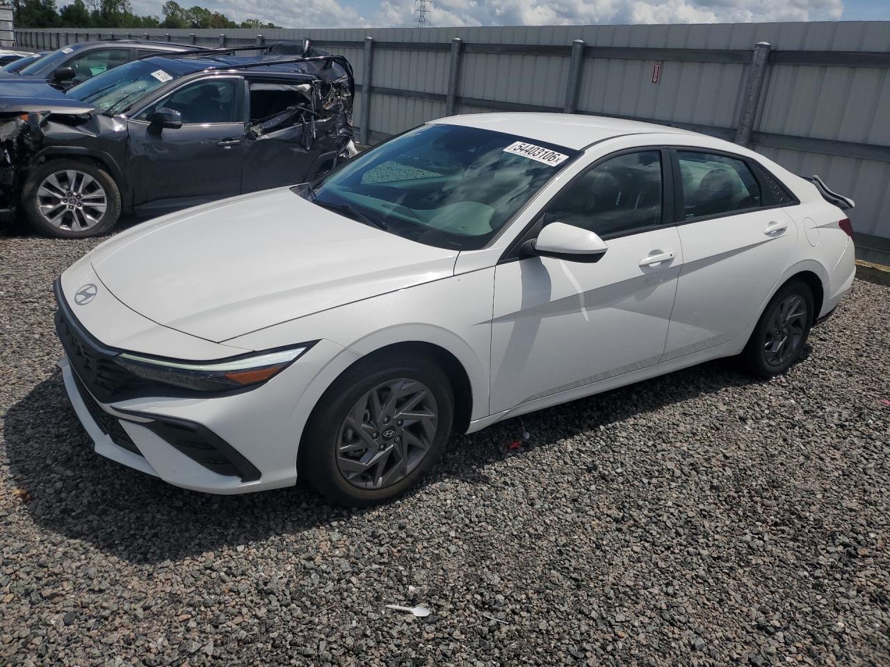 2024 Hyundai Elantra SEL, VIN KMHLM4DG1RU693033 — Rear end