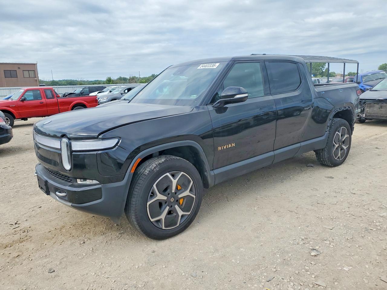 2022 Rivian R1T Launch Edition, VIN 7FCTGAALXNN007792 — Rear end