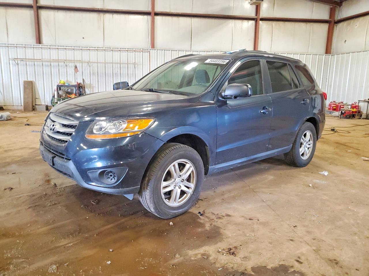 2012 Hyundai Santa Fe GLS, VIN 5XYZG3AB6CG125121 — Minor dents and scratches