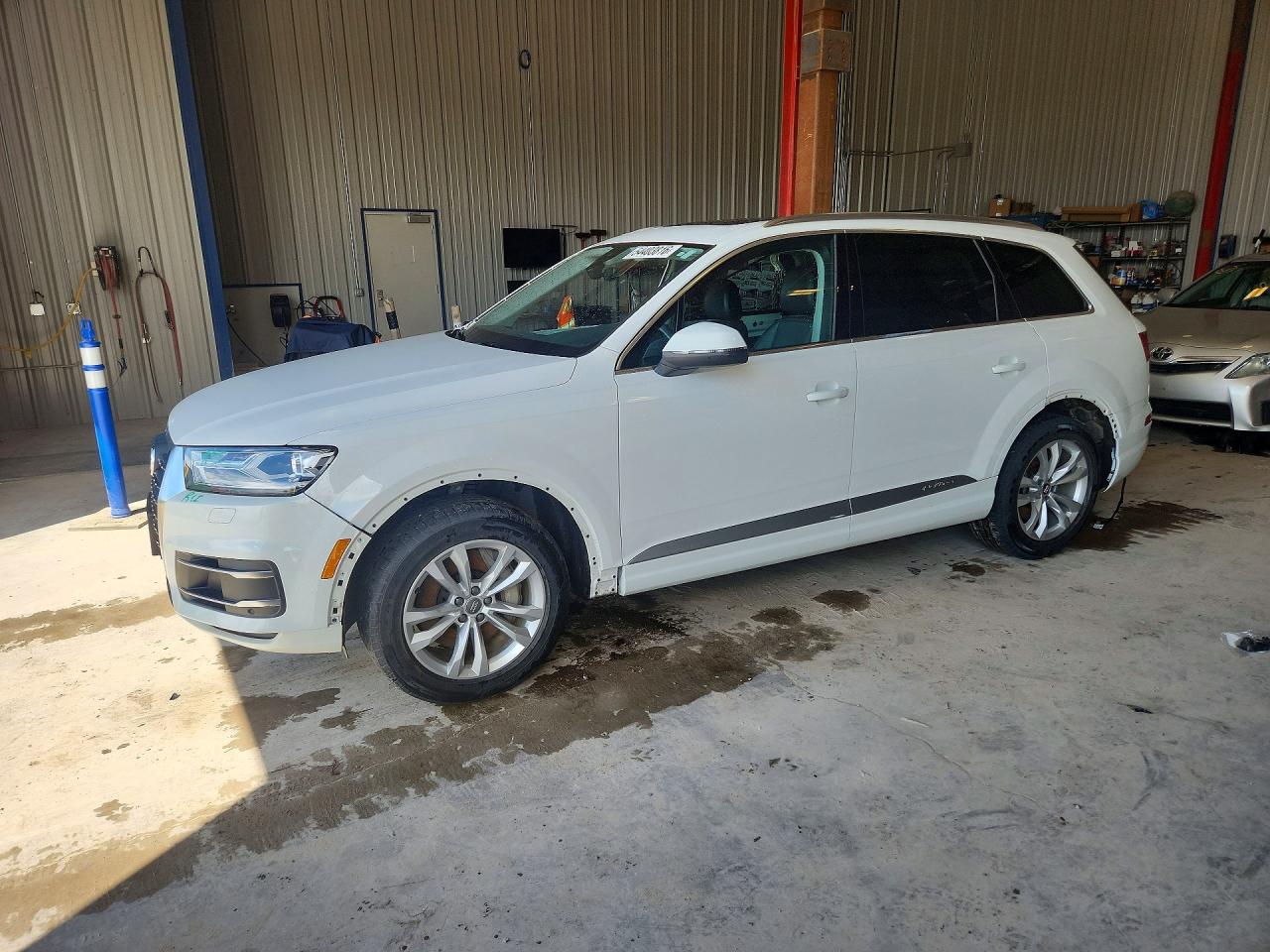 2018 Audi Q7 Premium, VIN WA1AHAF74JD046765 — Stripped