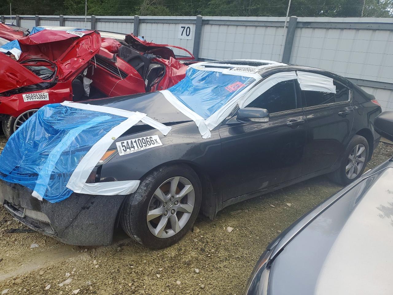 2012 Acura TL Auto, VIN 19UUA8F20CA020402 — Side
