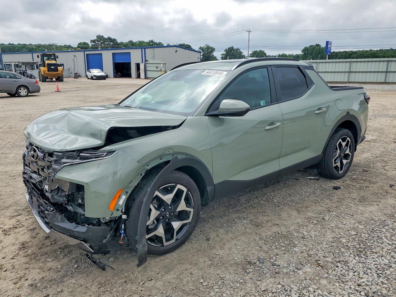 2024 Hyundai Santa Cruz Limited, VIN 5NTJEDDF2RH125515 — Front end