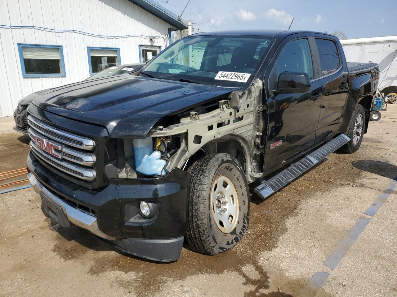 2016 GMC Canyon 4WD SLE, VIN 1GTG6CE37G1372554 — Front end