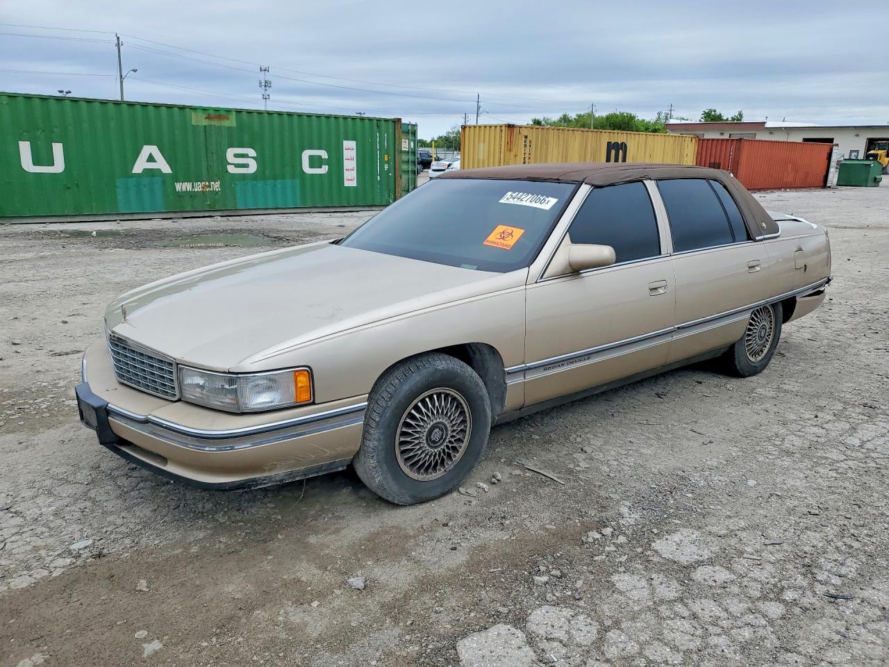 1995 Cadillac DeVille, VIN 1G6KD52B8SU218355 — Rear end