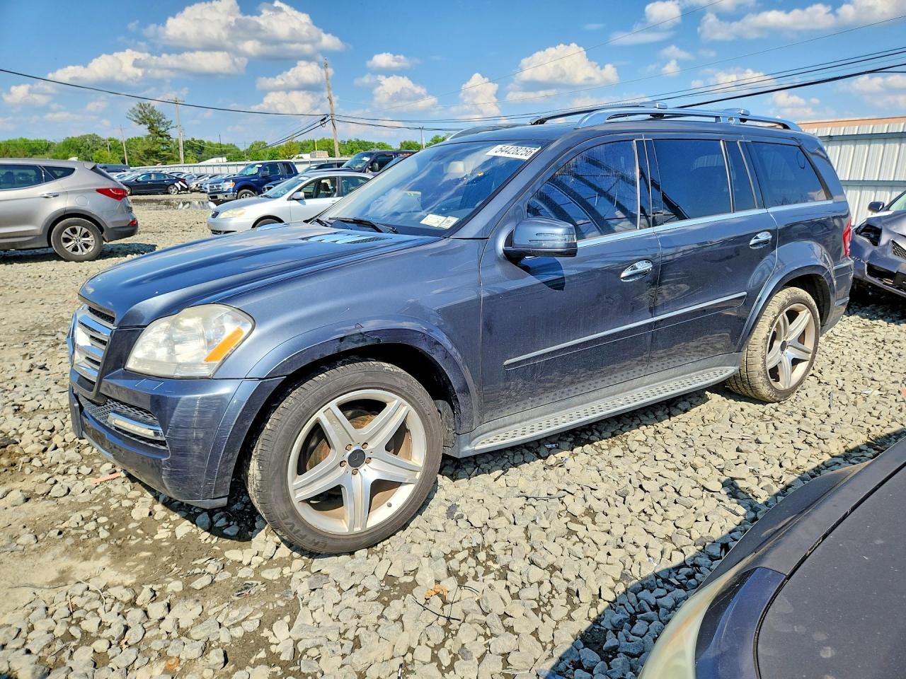 2011 Mercedes-Benz GL 550, VIN 4JGBF8GE3BA654667 — Rear end