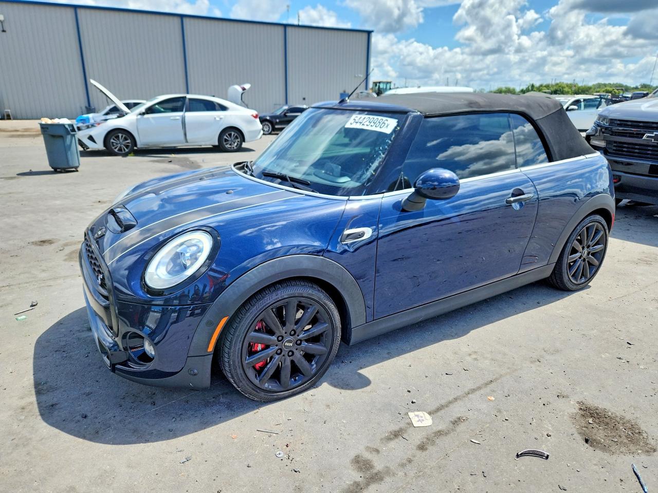 2018 MINI Convertible Cooper S, VIN WMWWG9C5XJ3C82827 — Minor dents and scratches