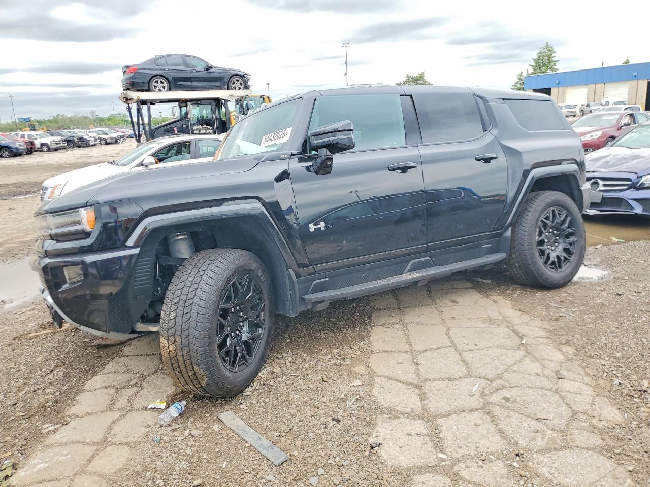2026 GMC Hummer EV, VIN 1GKTEHDE2TU604041 — Front end