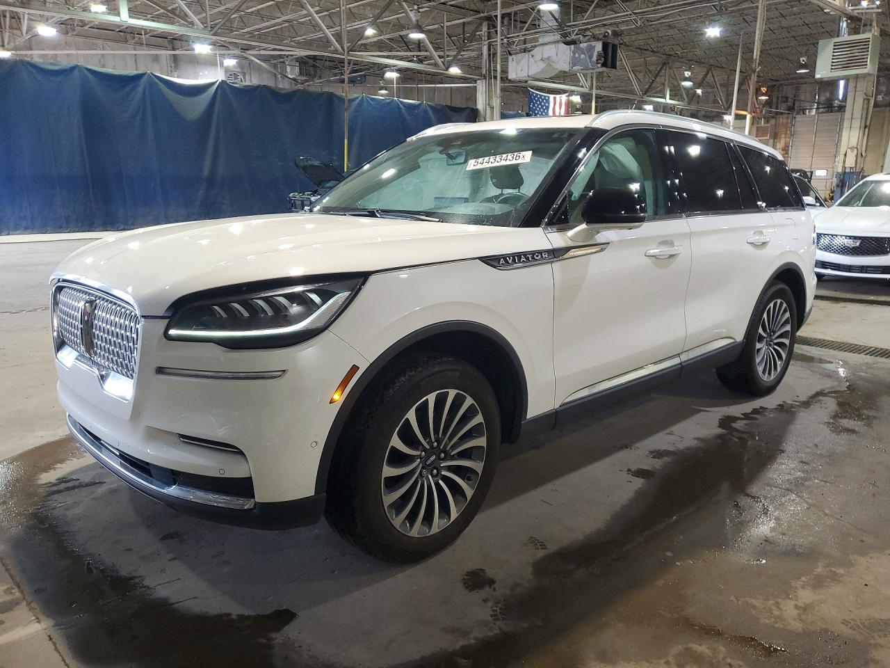2022 Lincoln Aviator Reserve, VIN 5LM5J7XC8NGL07466 — Side