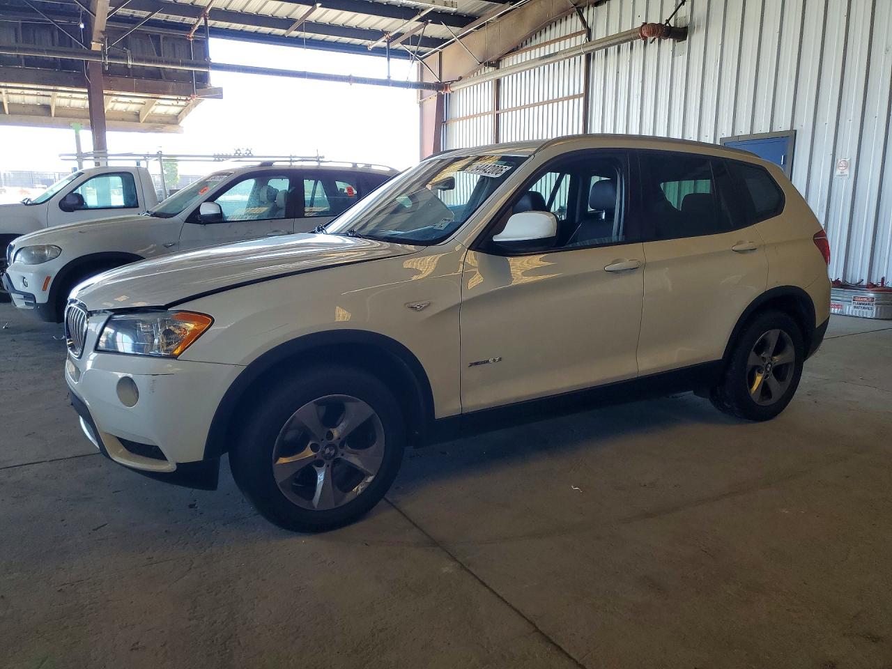 2012 BMW X3 28i, VIN 5UXWX5C50CL724587 — Мелкие вмятины и царапины