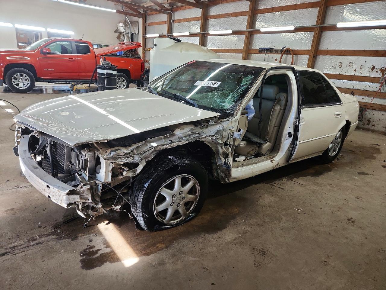 2003 Cadillac Seville Luxury SLS, VIN 1G6KS54Y73U106638 — Front end