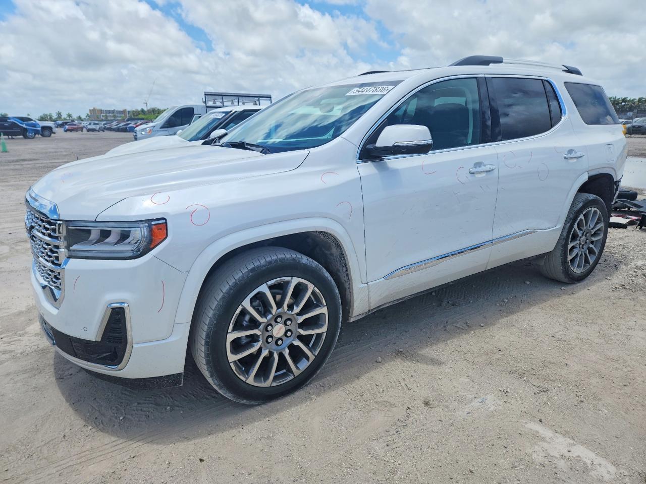 2022 GMC Acadia Denali, VIN 1GKKNPLS3NZ174751 — Зад