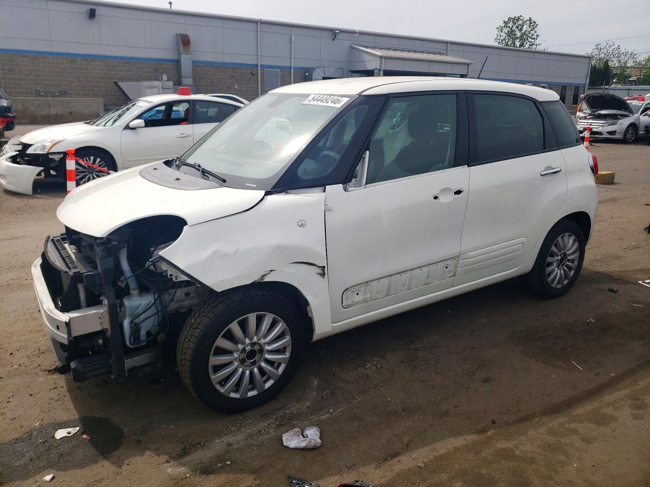2014 FIAT 500L Easy, VIN ZFBCFABH3EZ028546 — Front end