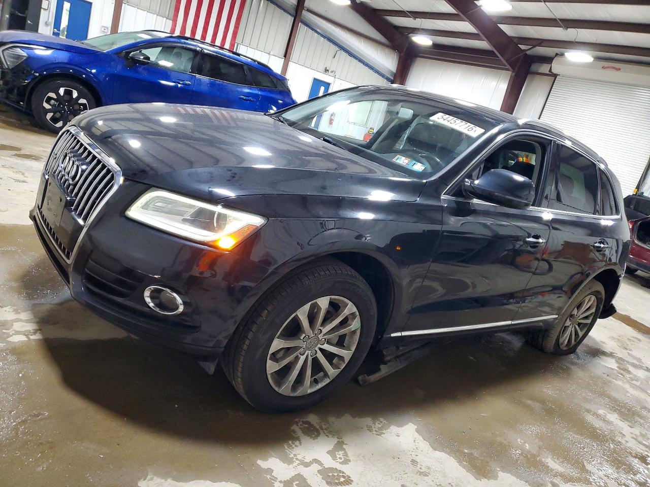 2016 Audi Q5 Premium, VIN WA1C2AFP5GA009941 — Rear end