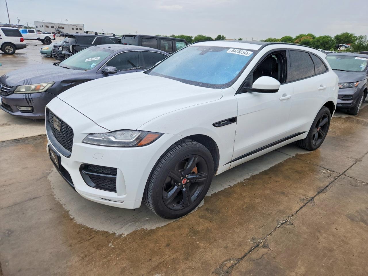 2019 Jaguar F-Pace 25t R-Sport, VIN SADCL2GX5KA353175 — Normal wear