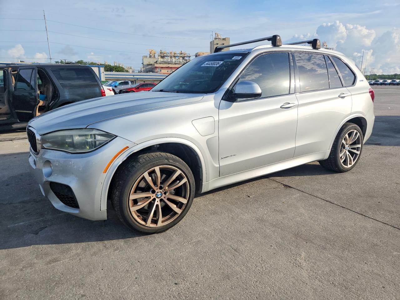 2018 BMW X5 xDrive40e, VIN 5UXKT0C59J0W02600 — Normal wear