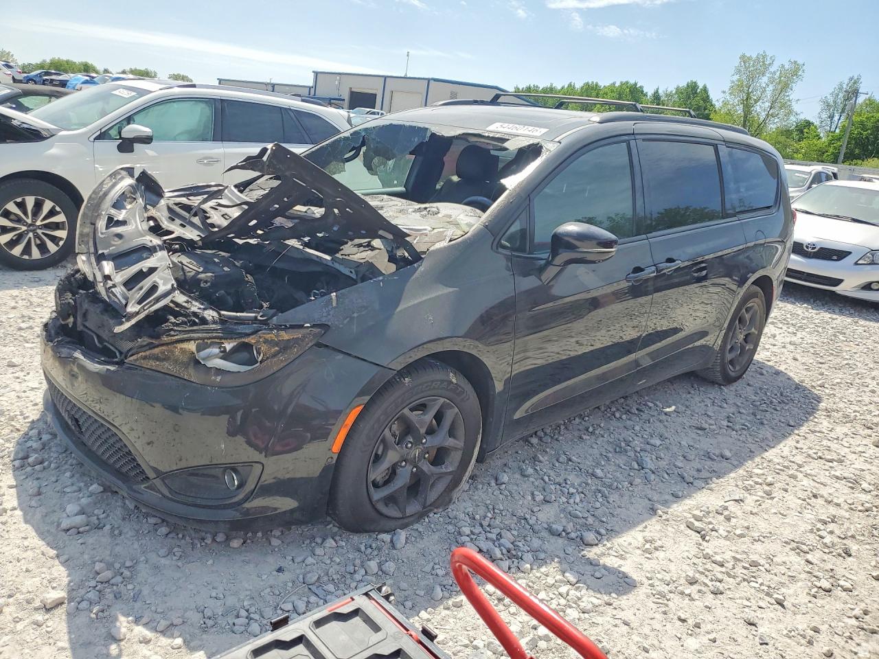 2020 Chrysler Pacifica Limited, VIN 2C4RC1GG0LR134296 — Engine fire