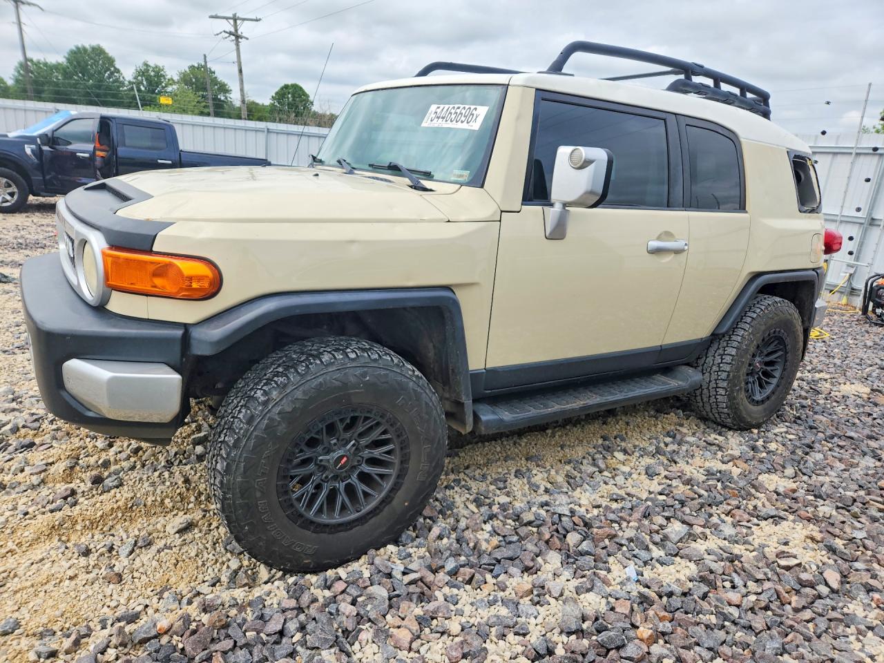 2009 Toyota FJ Cruiser, VIN JTEBU11F49K069390 — Hail