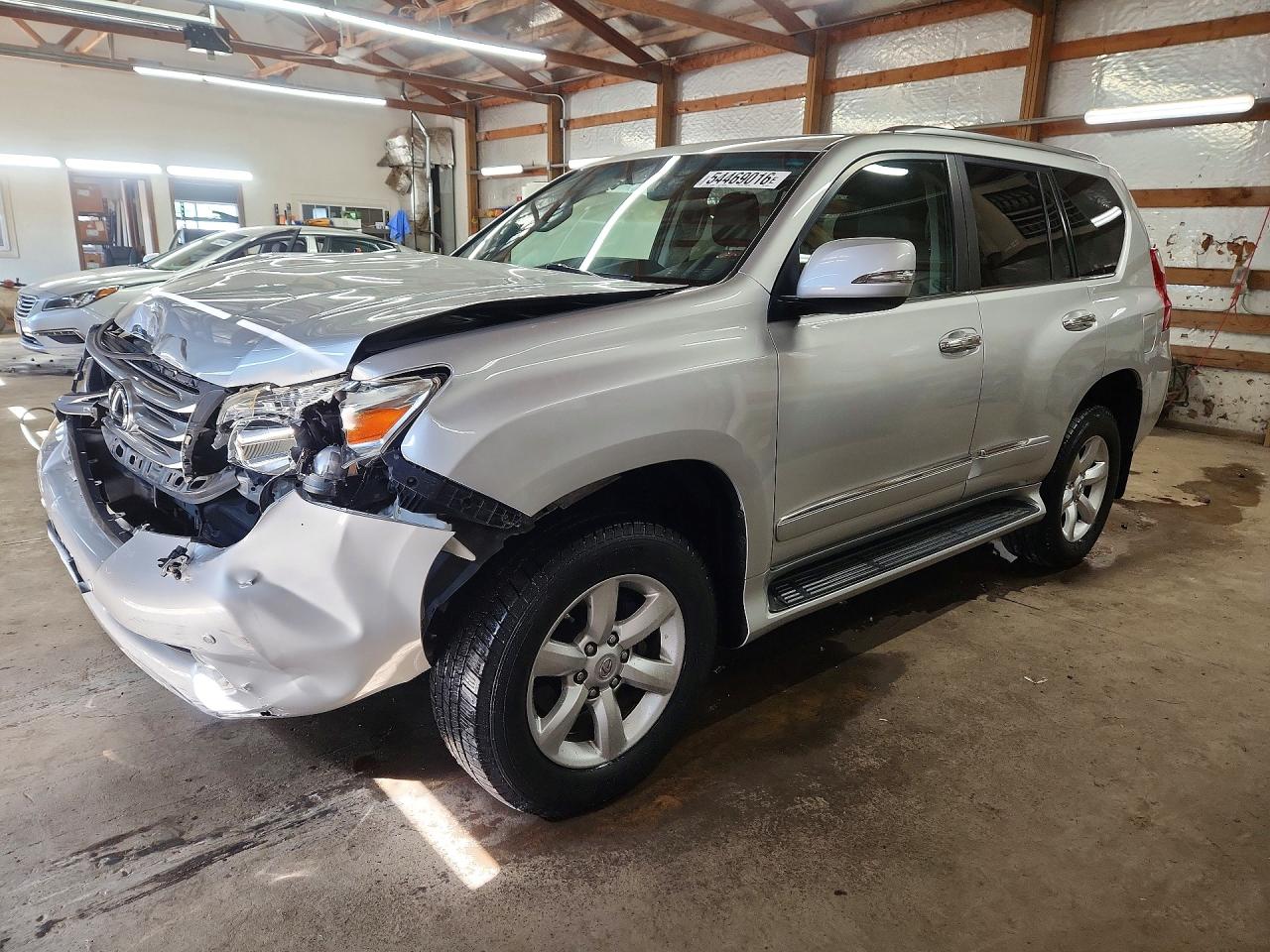 2012 Lexus GX 460, VIN JTJBM7FX2C5049389 — Front end