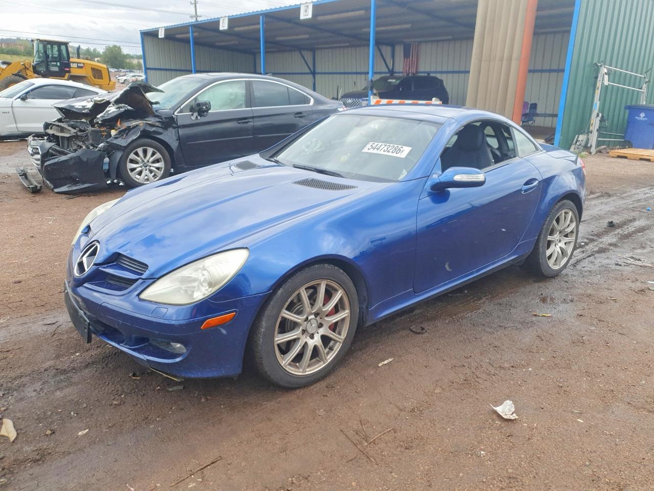 2005 Mercedes-Benz SLK 230/320, VIN WDBWK56F85F025308 — Side