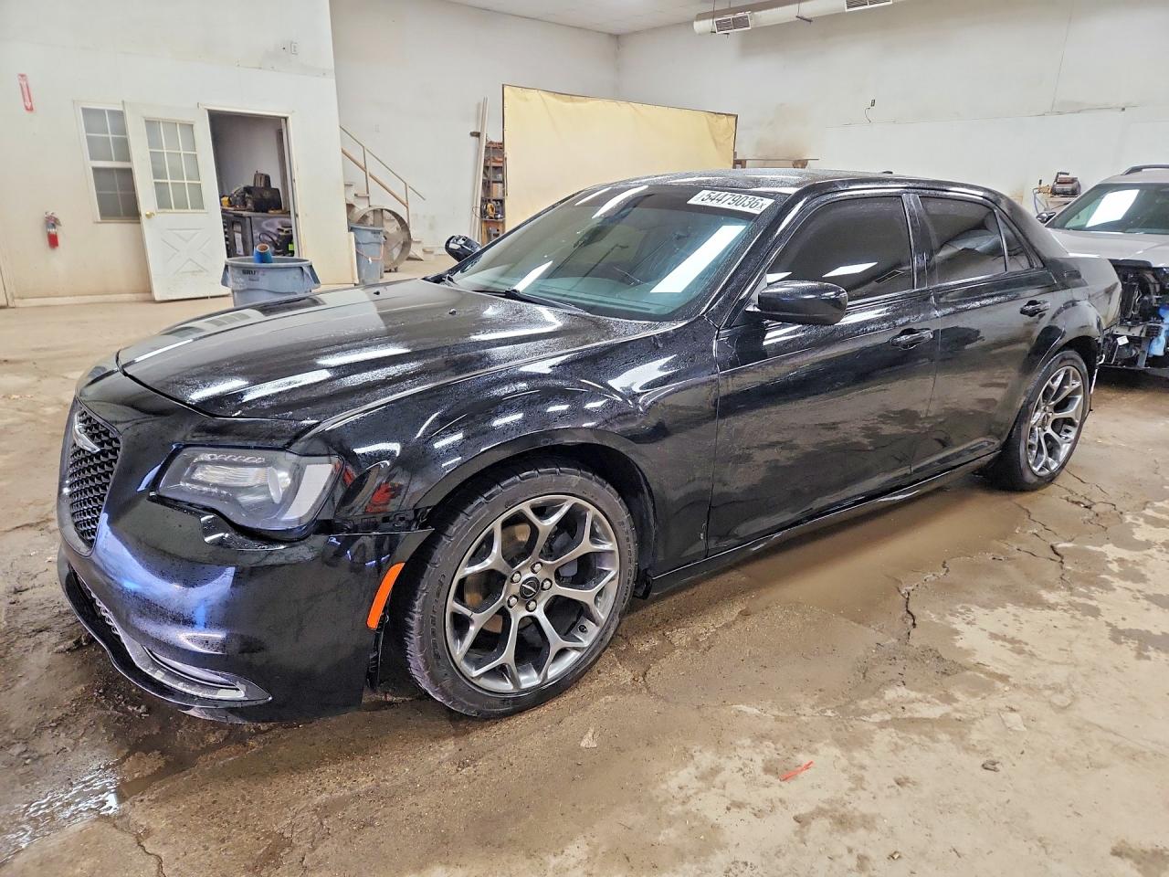 2016 Chrysler 300 S, VIN 2C3CCABG0GH304489 — Rear end