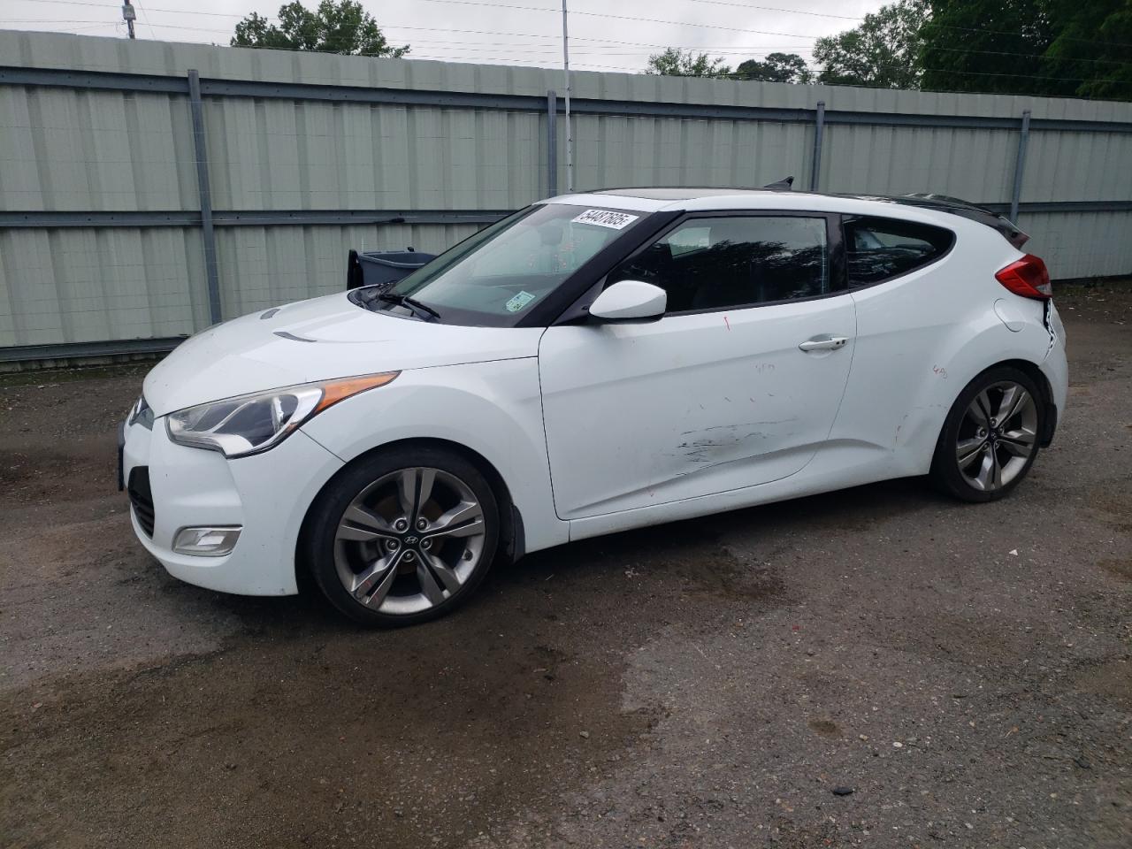 2013 Hyundai Veloster w/Gray Int, VIN KMHTC6AD3DU164555 — Rear end