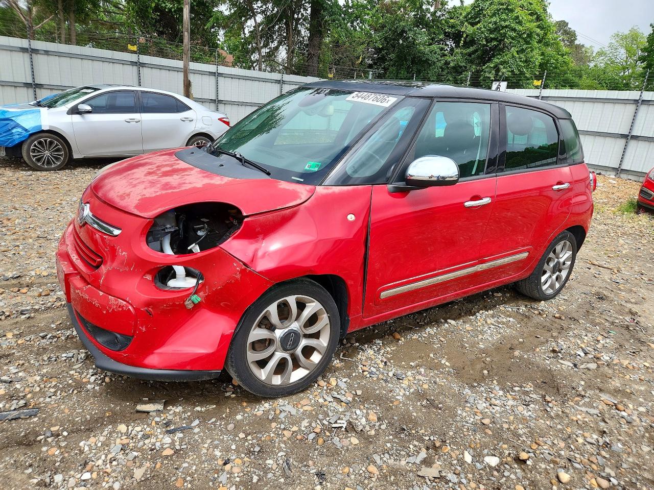 2014 FIAT 500L Lounge, VIN ZFBCFACH2EZ004205 — Front end