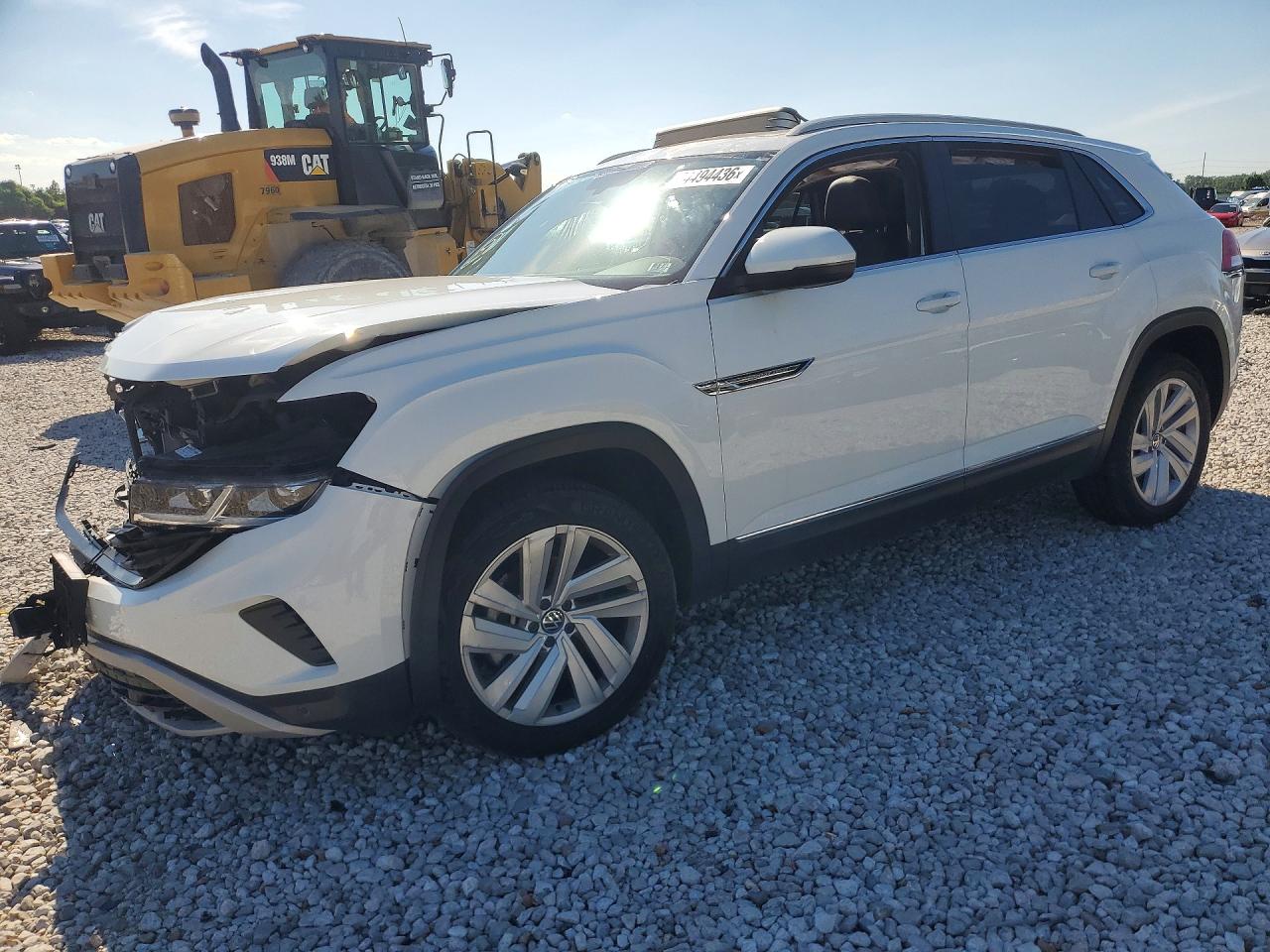 2021 Volkswagen Atlas SEL, VIN 1V2BE2CA9MC222274 — Front end