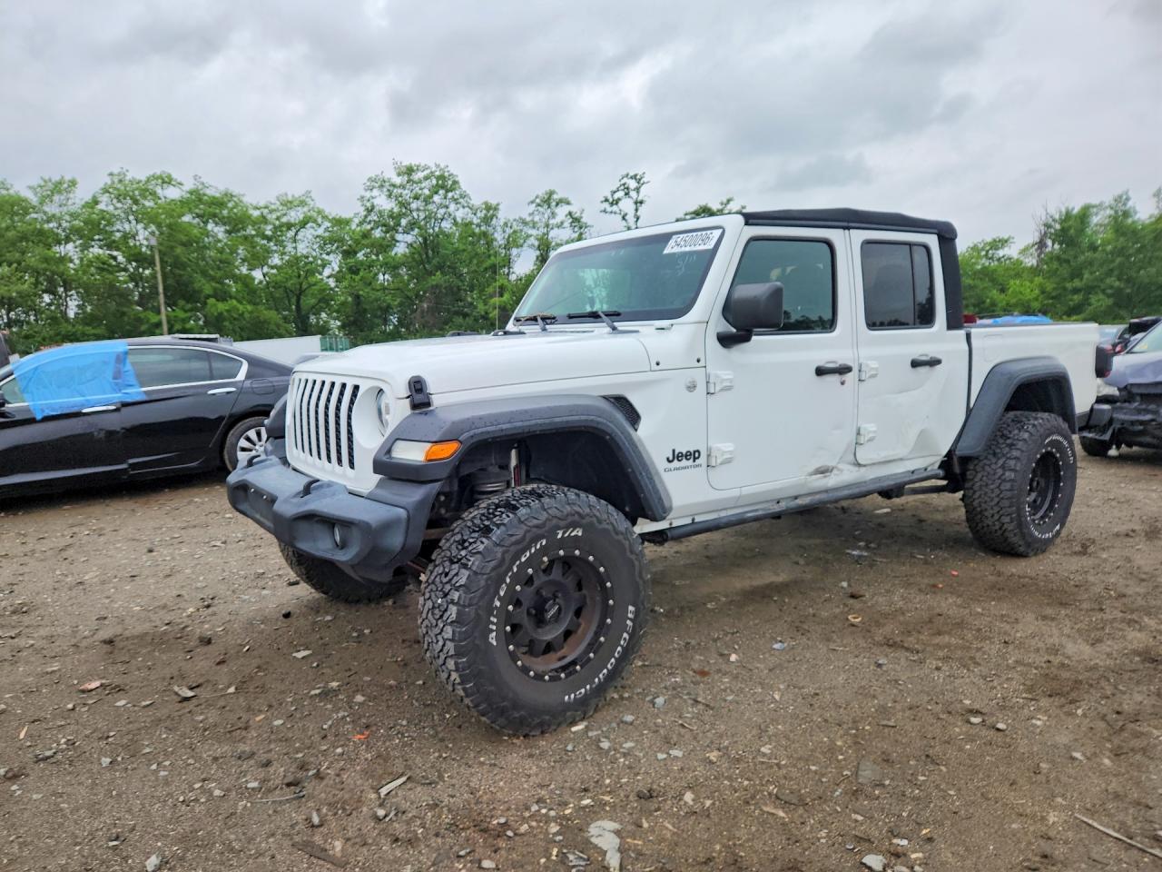 2020 Jeep Gladiator Sport S, VIN 1C6HJTAG1LL113205 — Side