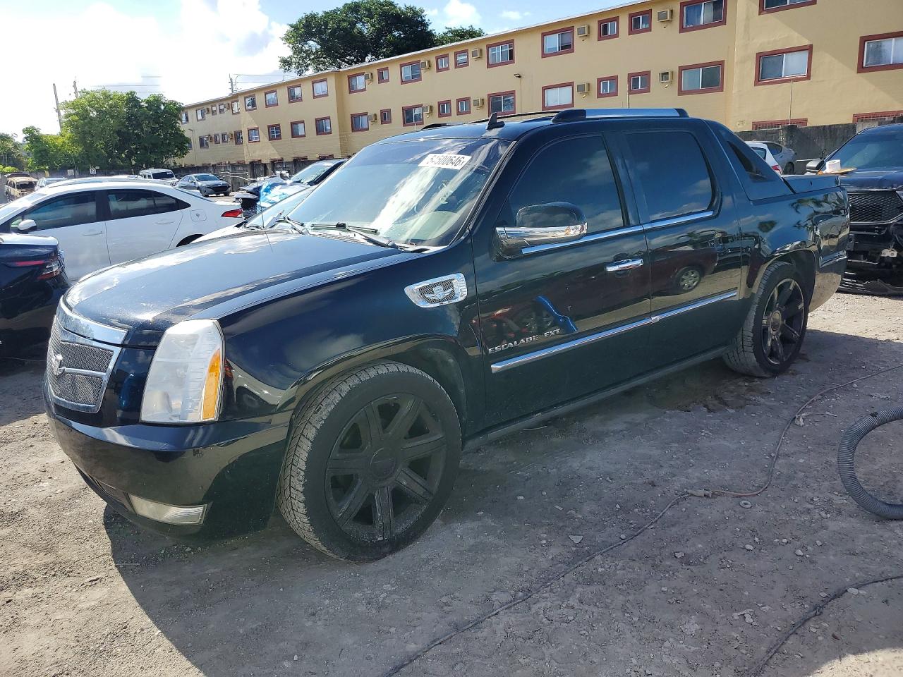 2011 Cadillac Escalade EXT Premium, VIN 3GYT4NEF7BG326785 — Mechanical