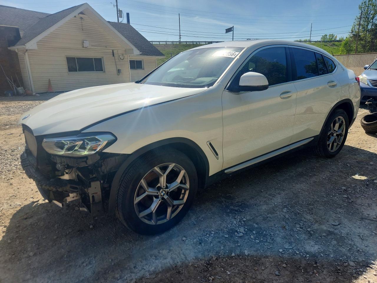 2025 BMW X4 xDrive30i, VIN 5UX33DT05S9Y19316 — Front end
