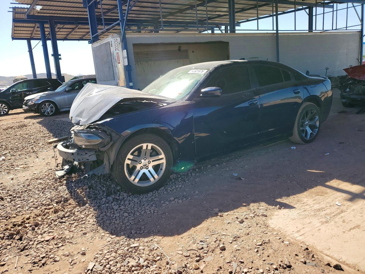 2015 Dodge Charger SXT, VIN 2C3CDXHG9FH817181 — Front end