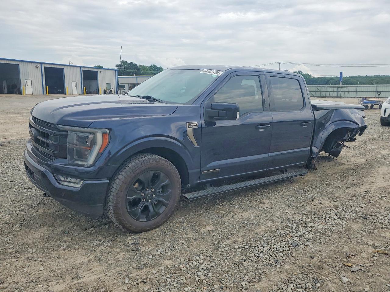 2022 Ford F-150 Lariat, VIN 1FTFW1EDXNFB33055 — Rear end