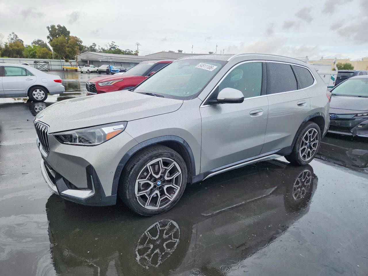 2023 BMW X1 xDrive28i, VIN WBX73EF07P5W65374 — Front end