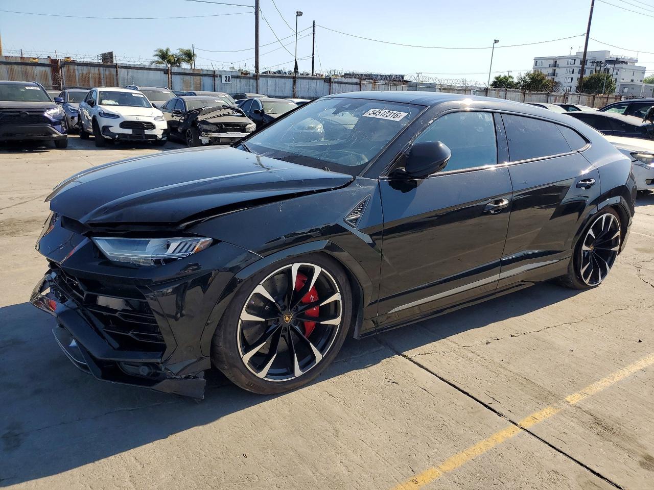 2019 Lamborghini Urus, VIN ZPBUA1ZL5KLA03245 — Front end