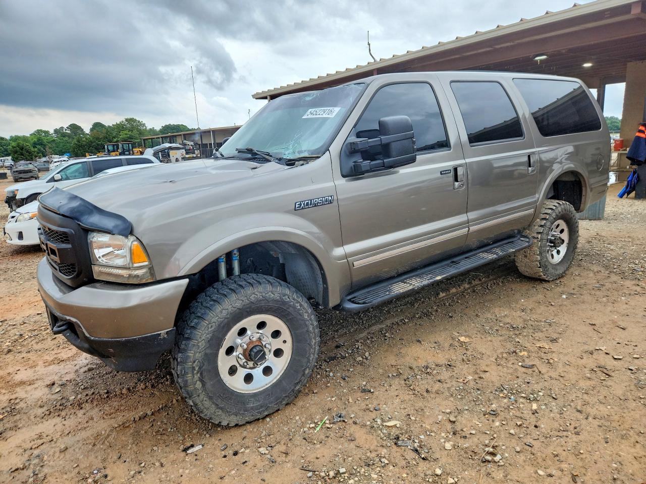 2004 Ford Excursion Limited, VIN 1FMSU43P64ED59144 — Front end