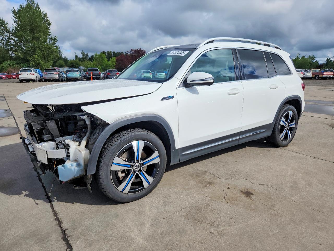 2022 Mercedes-Benz EQB 300, VIN W1N9M0KB0NN009777 — Front end