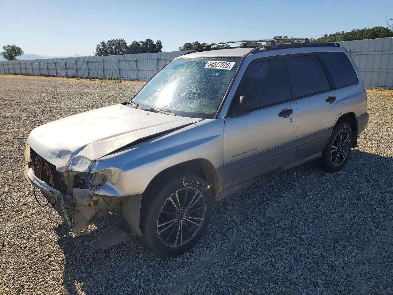 2002 Subaru Forester L, VIN JF1SF63552G731010 — Перед