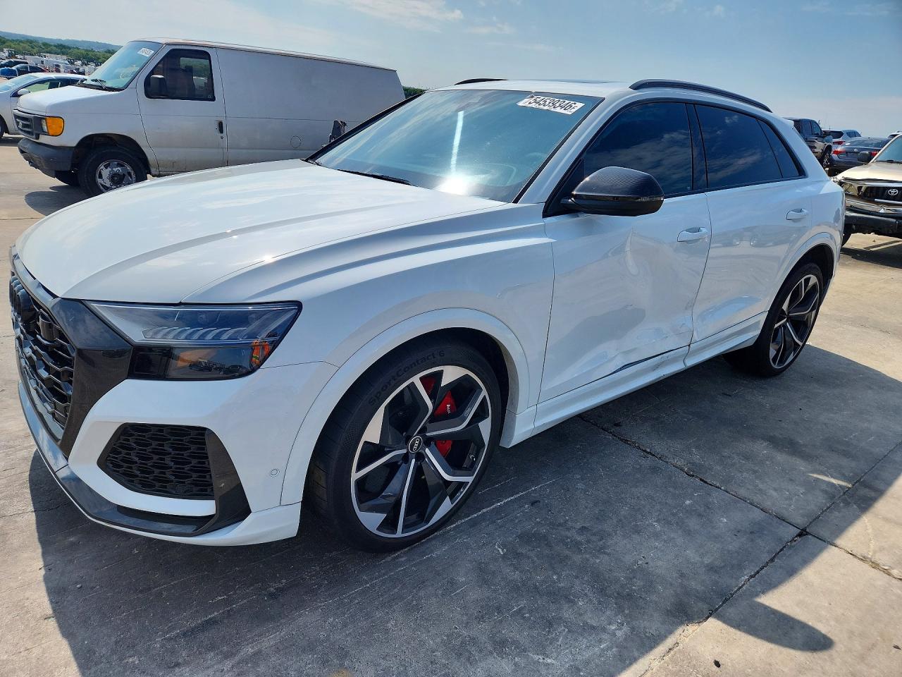 2022 Audi RS Q8, VIN WU1ARBF11ND009055 — Side
