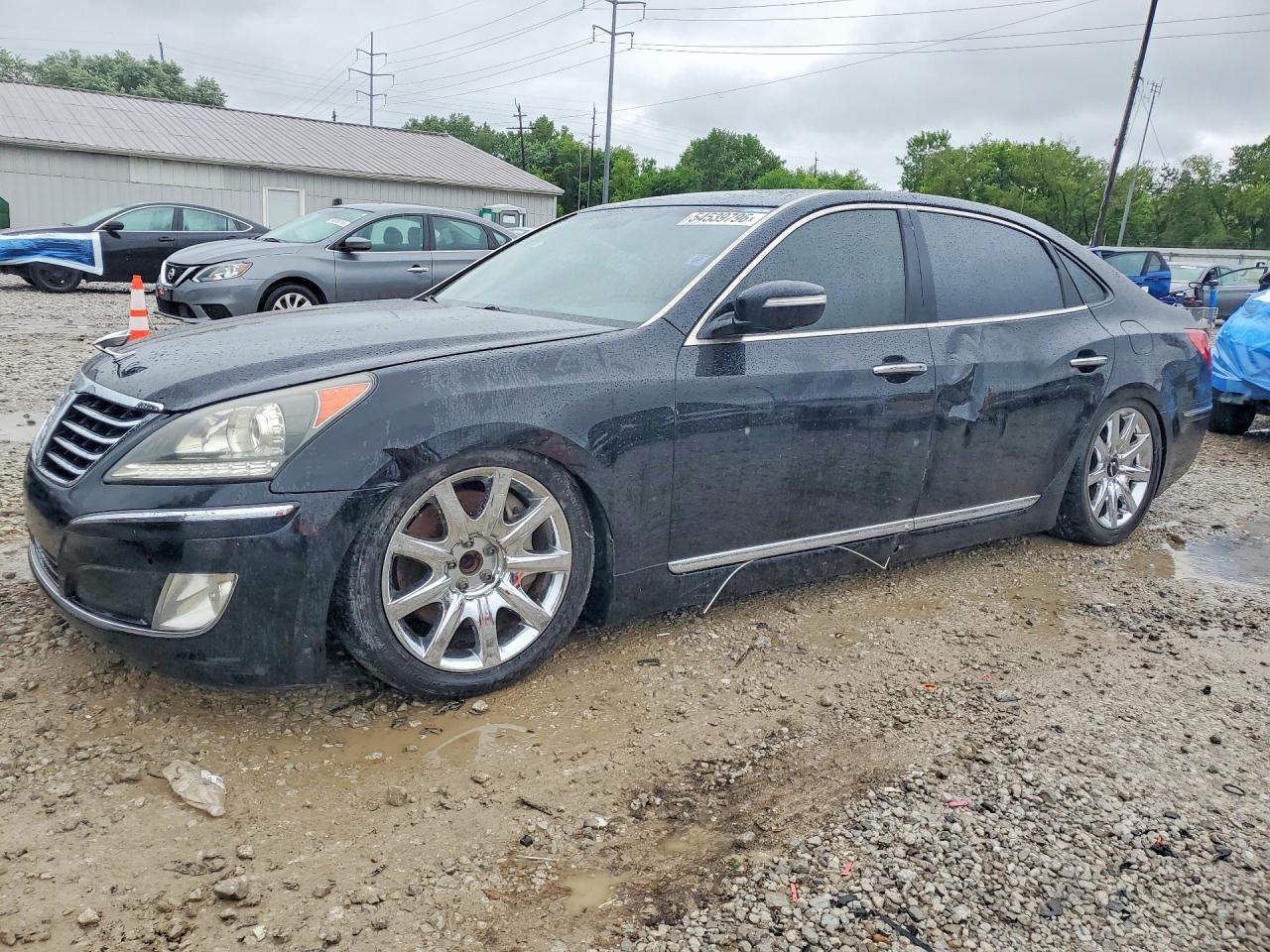 2012 Hyundai Equus Signature, VIN KMHGH4JH3CU054954 — Side