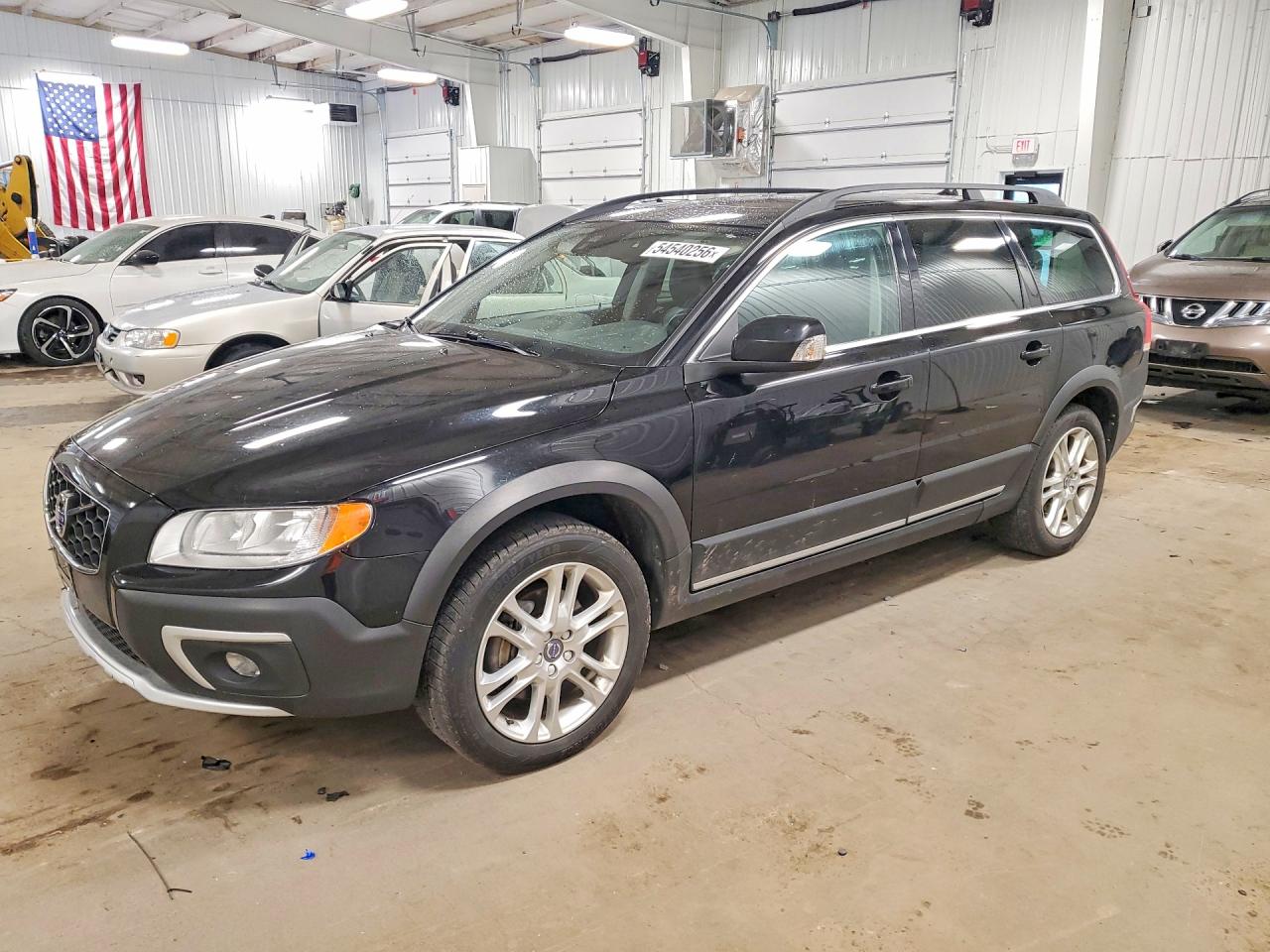 2016 Volvo XC70 T5 Premier, VIN YV4612NK4G1237718 — Minor dents and scratches